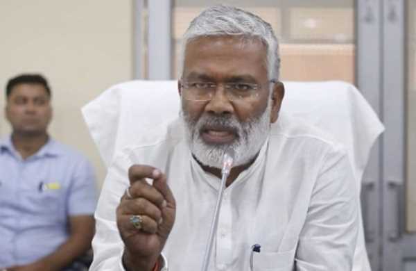 सपा प्रदेश में गुंडों, माफिया और आतंकवादियों की सरकार चाहती है : स्वतंत्र देव सपा प्रदेश में गुंडों, माफिया और आतंकवादियों की सरकार चाहती है : स्वतंत्र देव